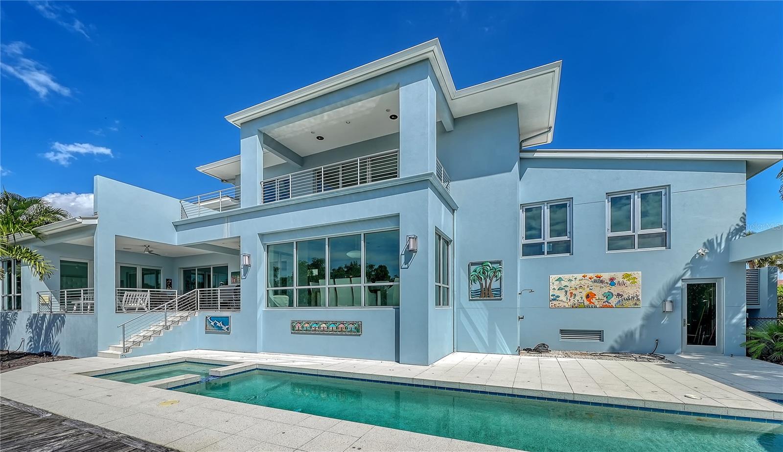 705 Jungle Queen Way — photo