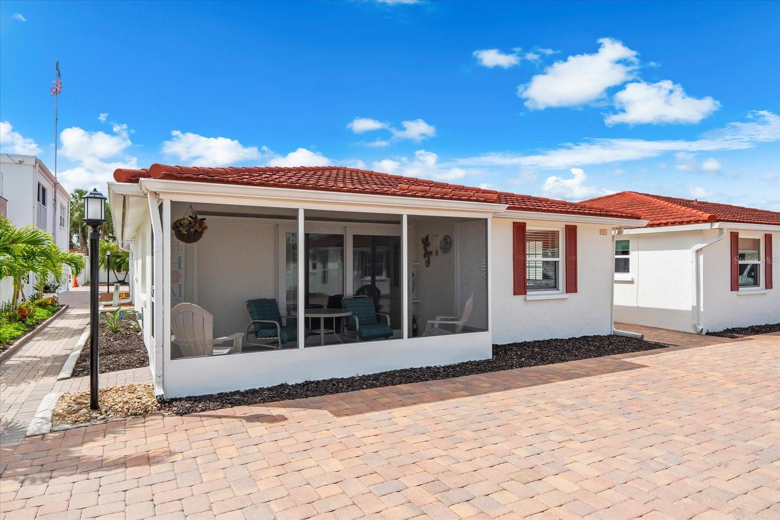 6154 Midnight Pass Road B1 — photo