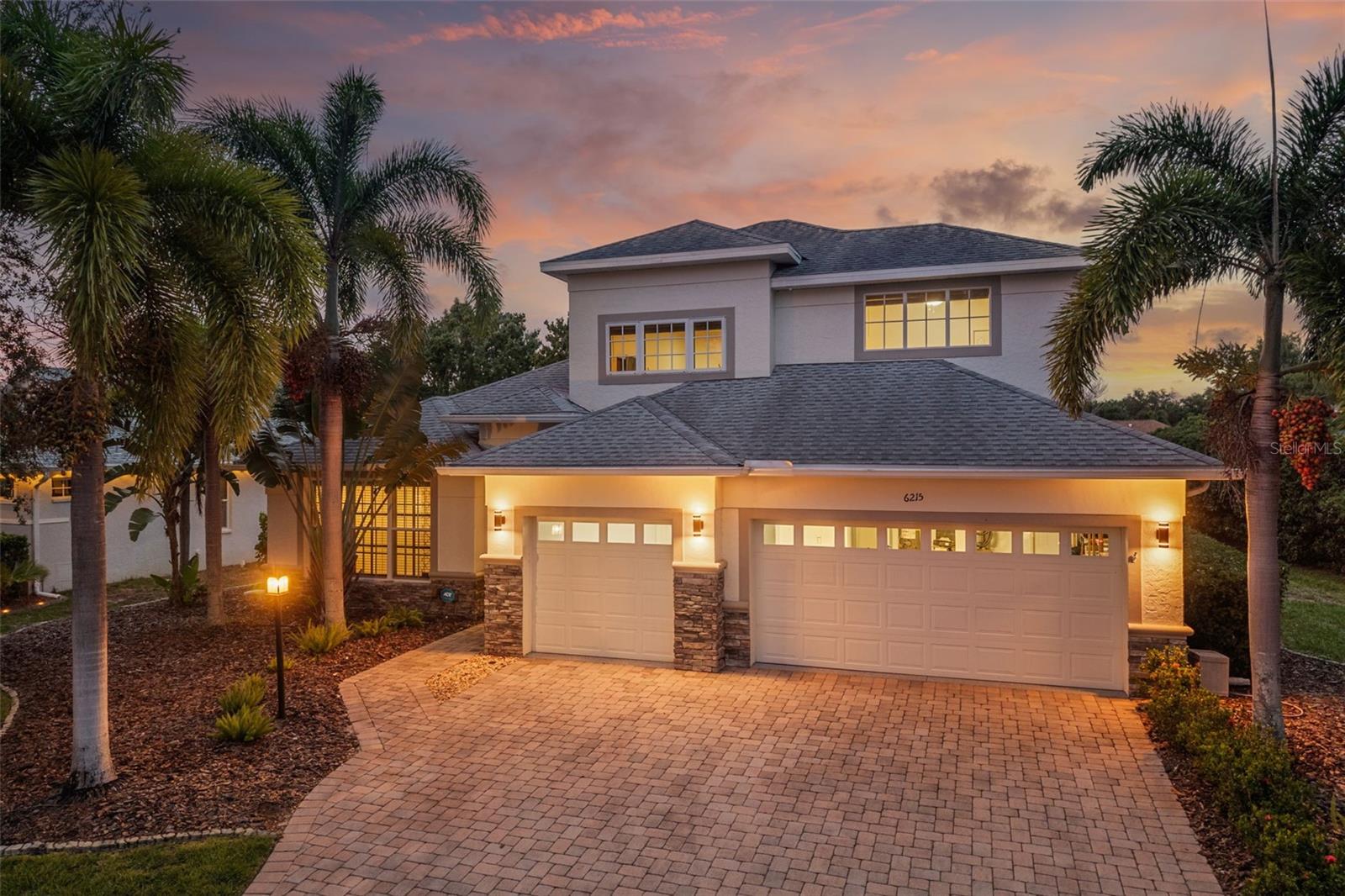 6215 Warbler Lane — photo