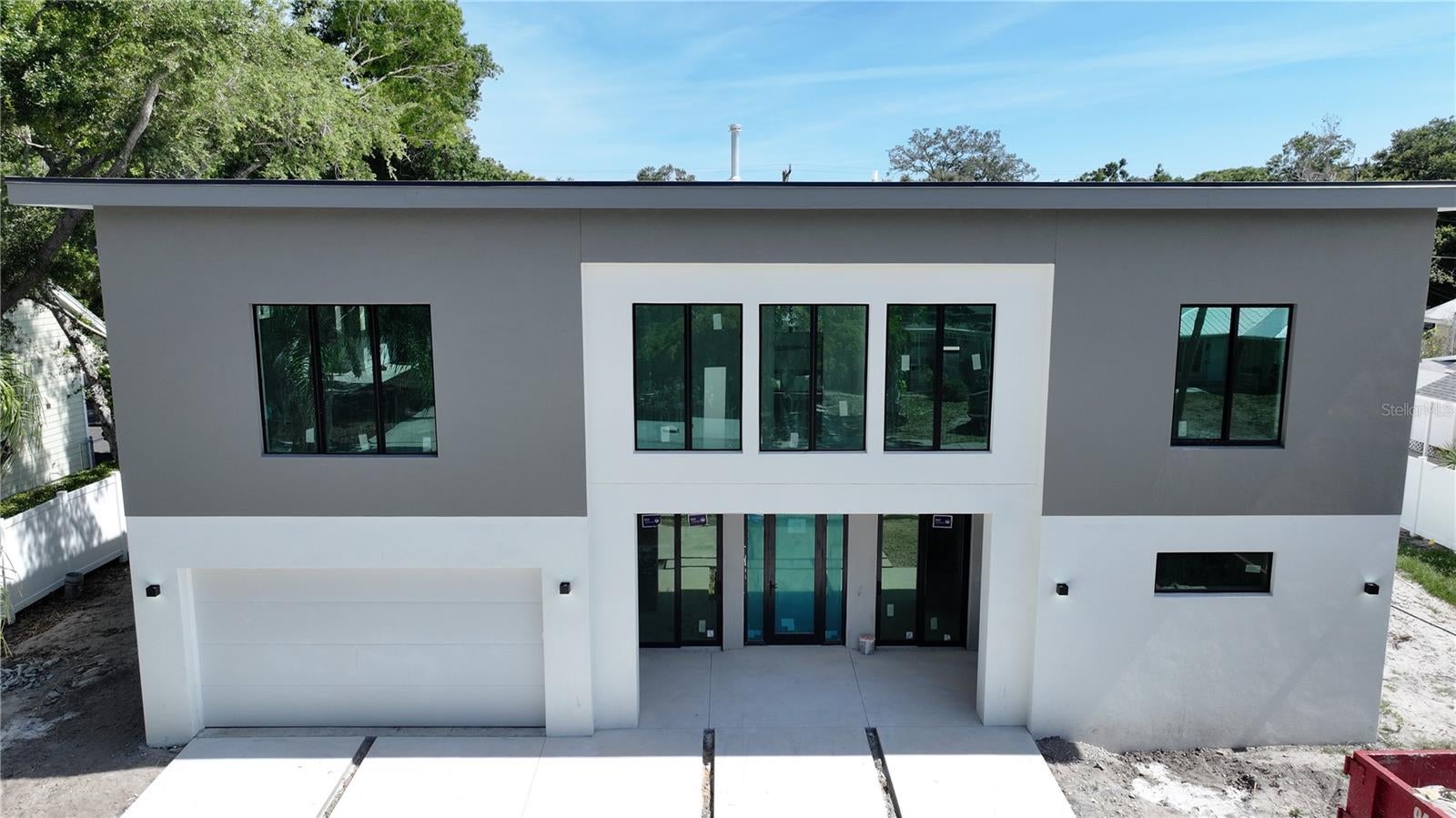 2258 Arlington Street — photo