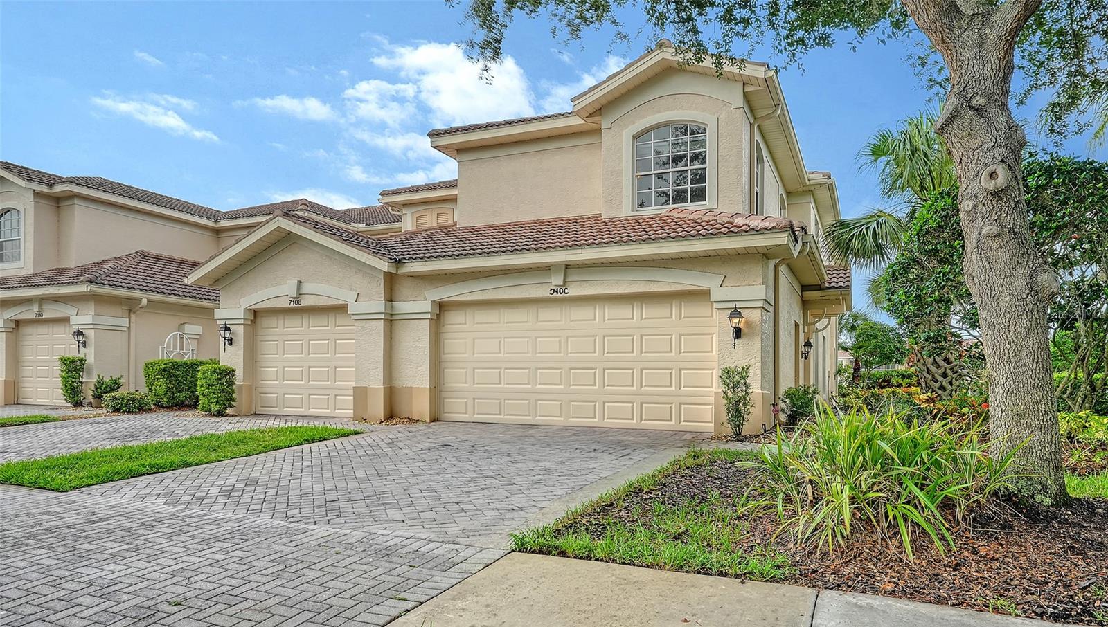 7106 Prosperity Circle 1201 — photo