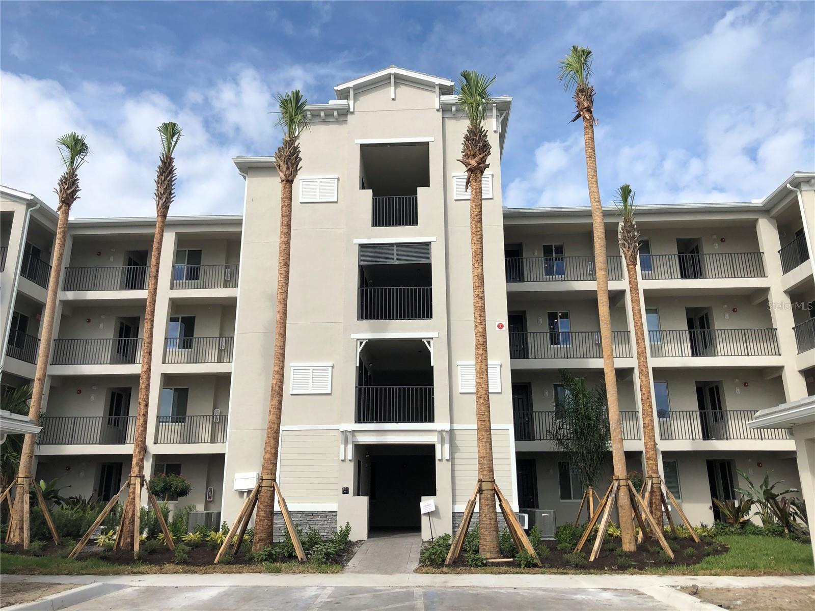 1010 Tidewater Shores Loop 206 — photo