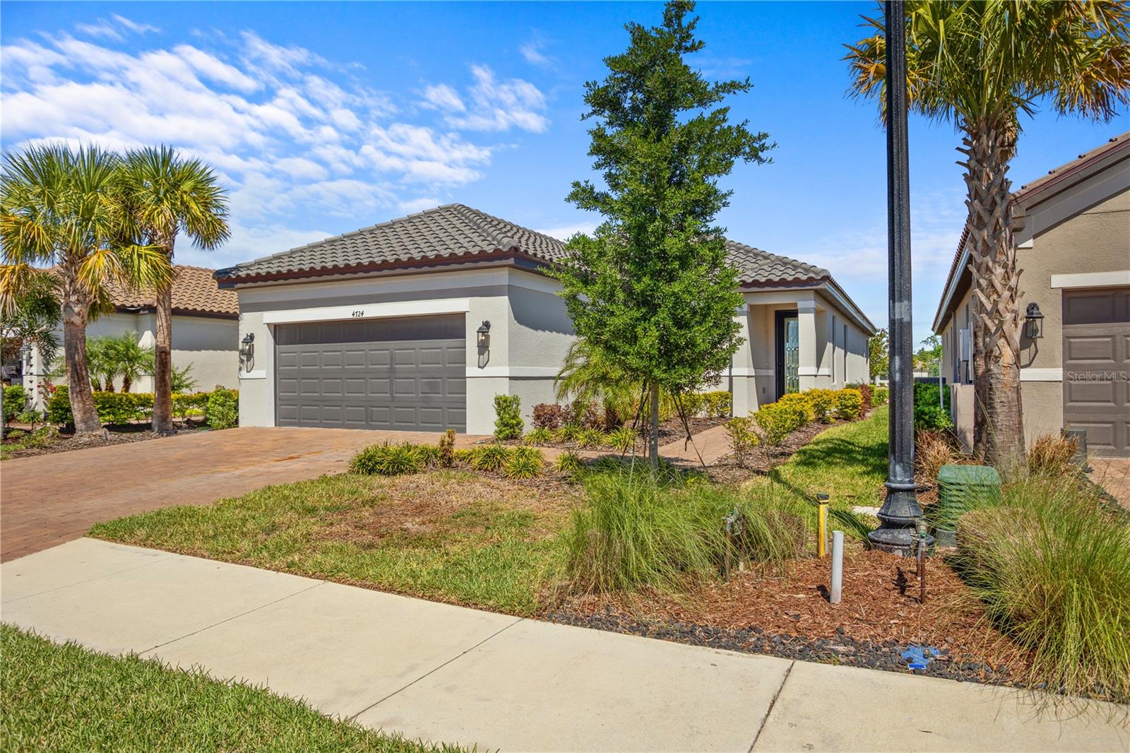 4724 Crestpoint Way — photo