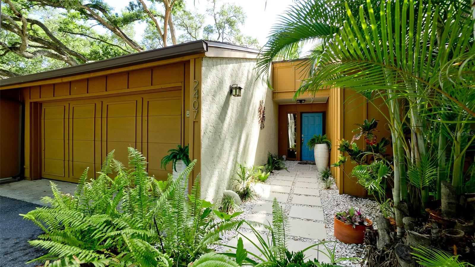 2407 Quail Court — photo