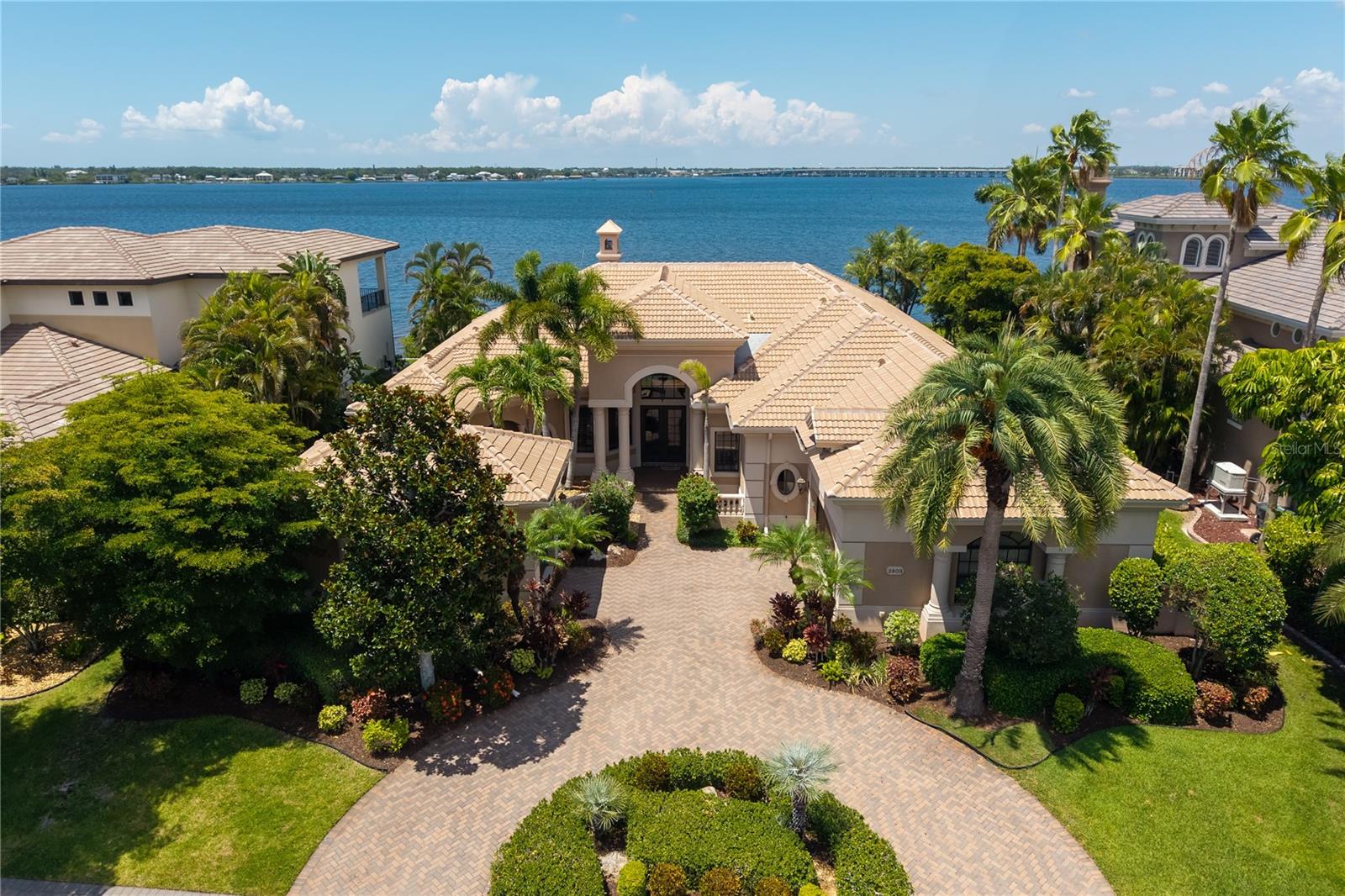 3803 Hawk Island Drive — photo