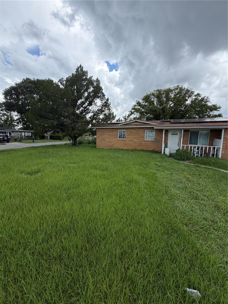 2880 Saturn Drive — photo