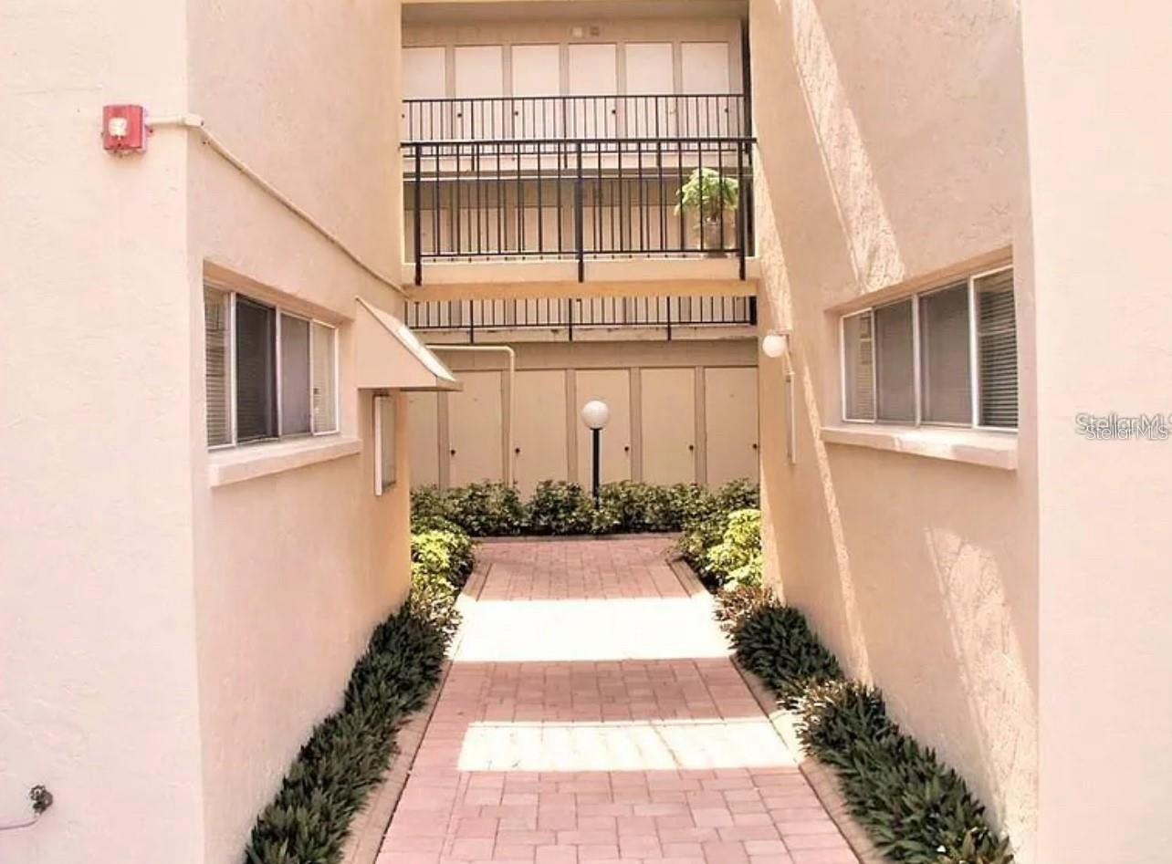 2763 Woodgate Lane 211 — photo