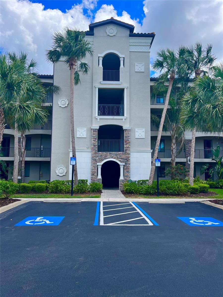 17108 Vardon Terrace 401 — photo