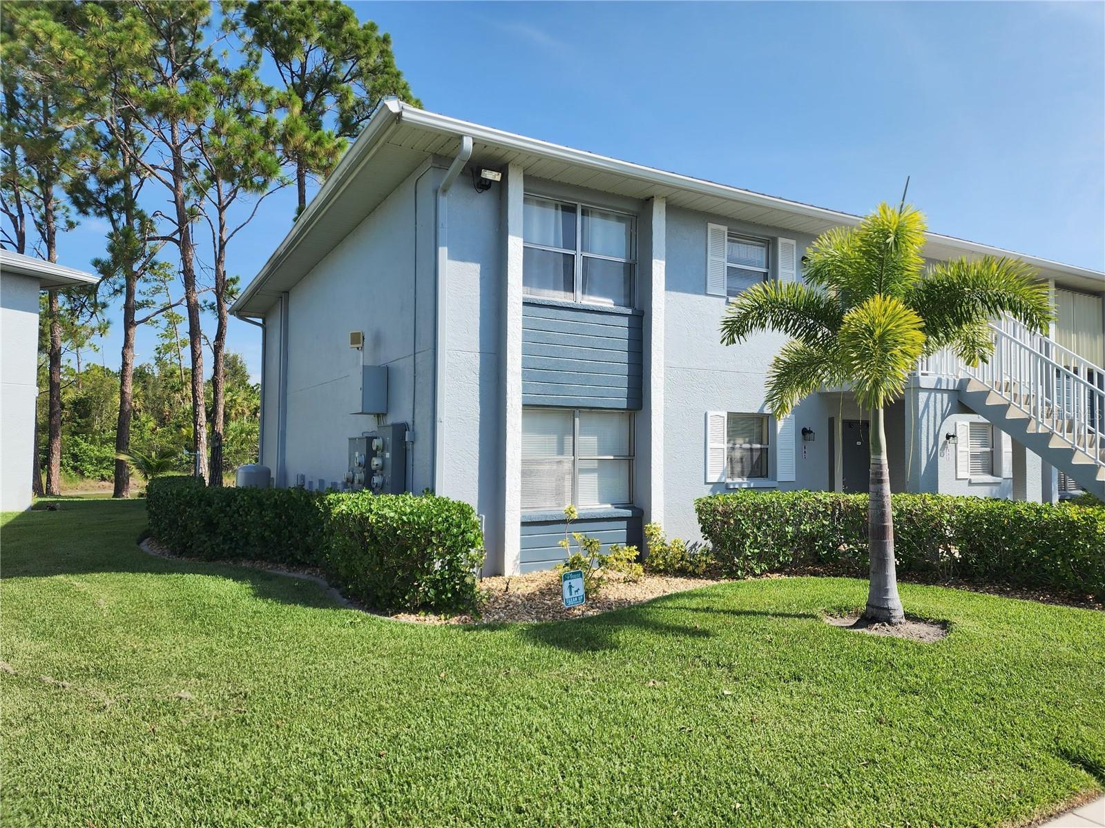 25050 Sandhill Boulevard B1 — photo