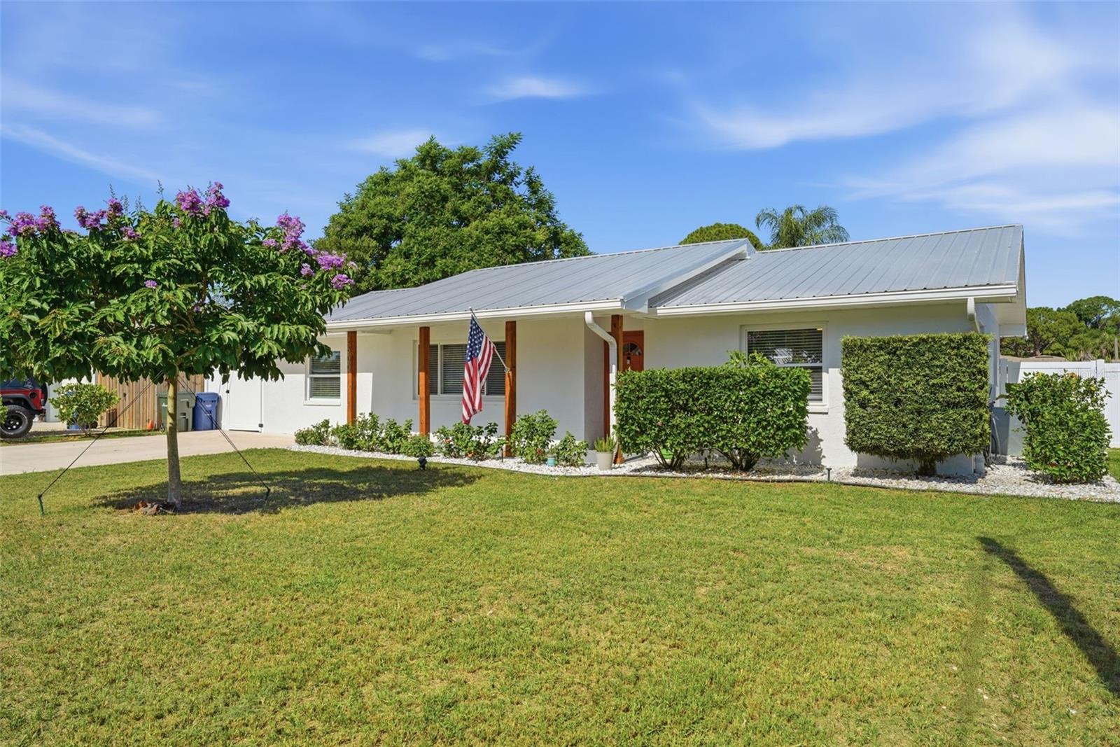 2600 Cambridge Drive — photo