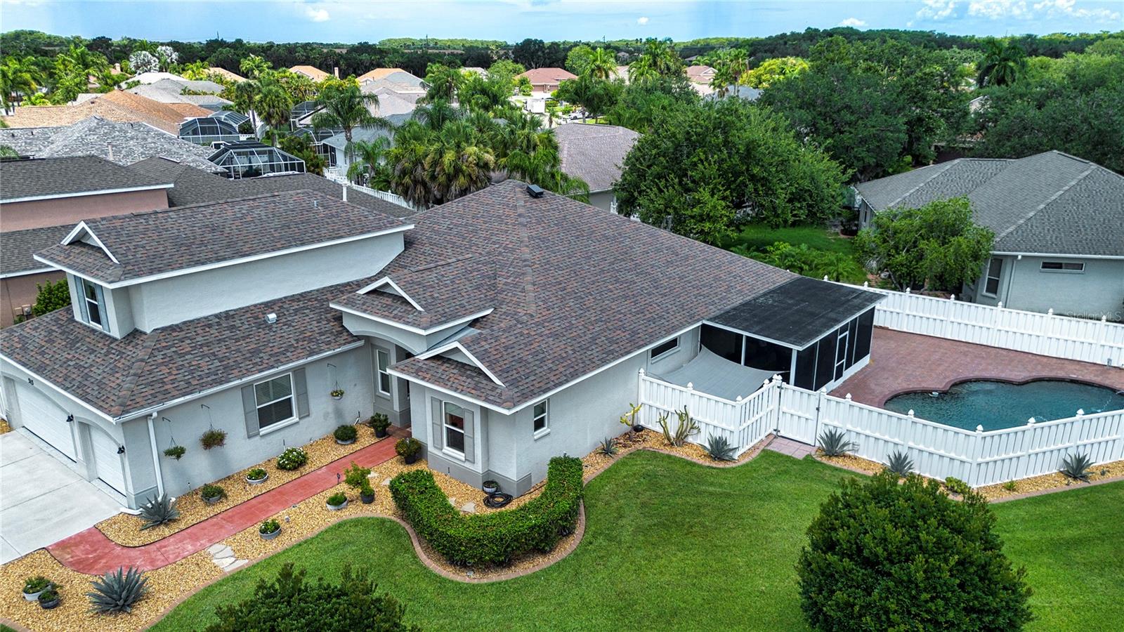 515 Planters Manor Way — photo