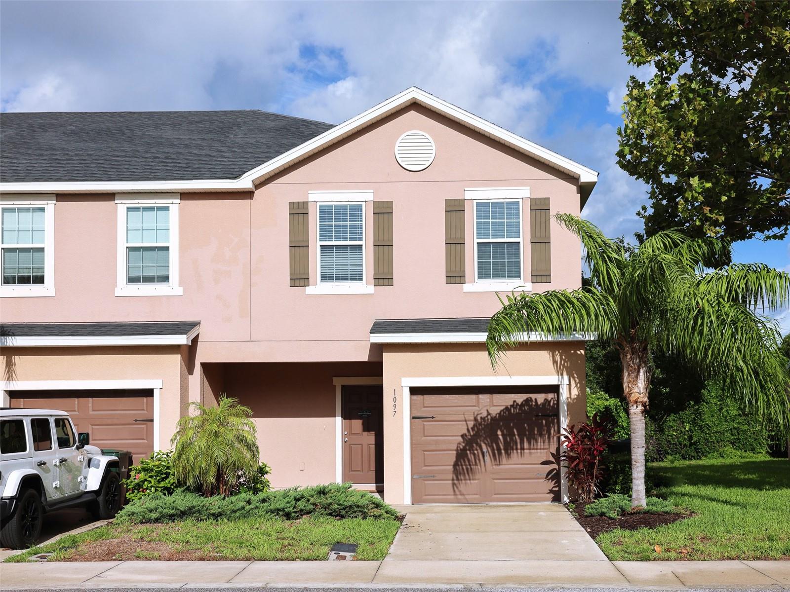 1097 Grantham Drive — photo