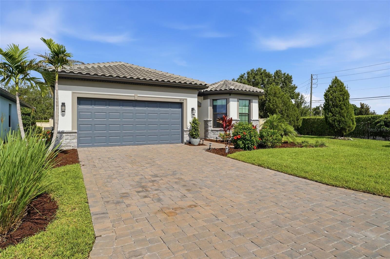 824 Gadwall Court — photo