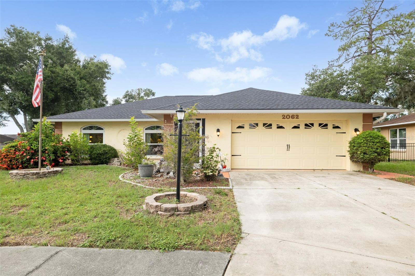 2062 Old Arbor Court — photo