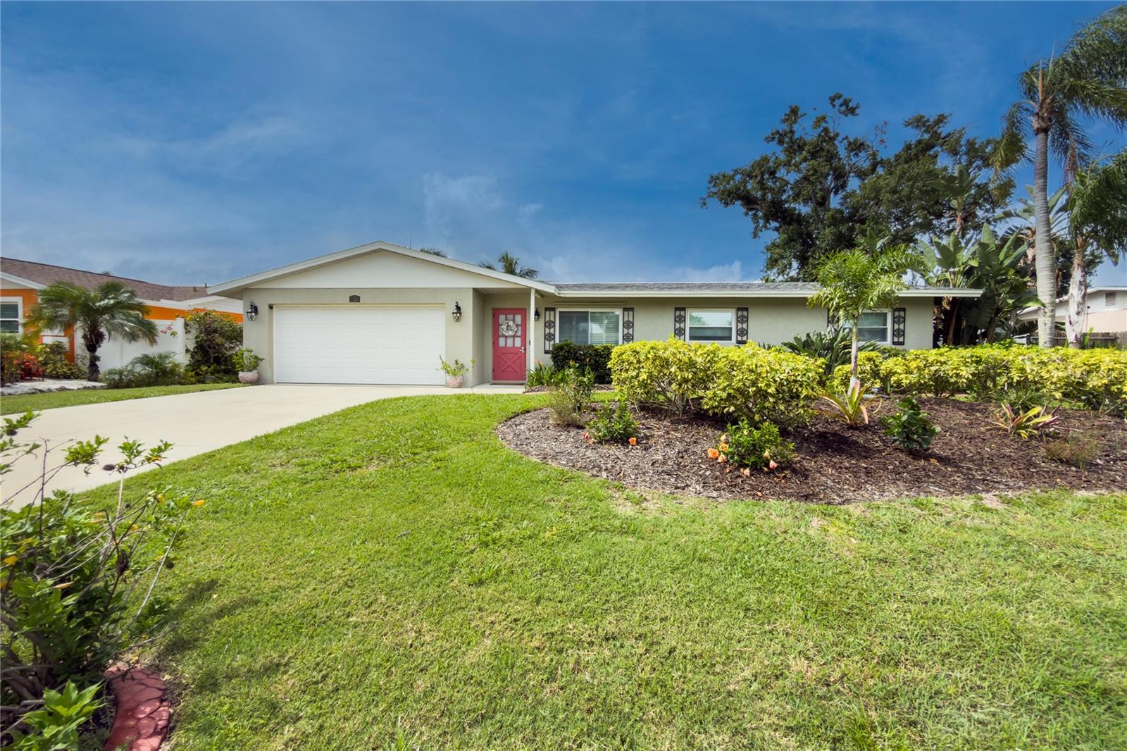 3326 Bougainvillea Street — photo