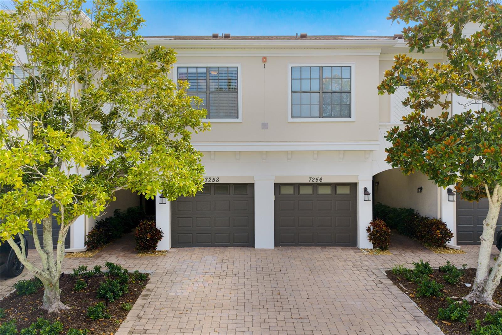 7258 Hamilton Road — photo