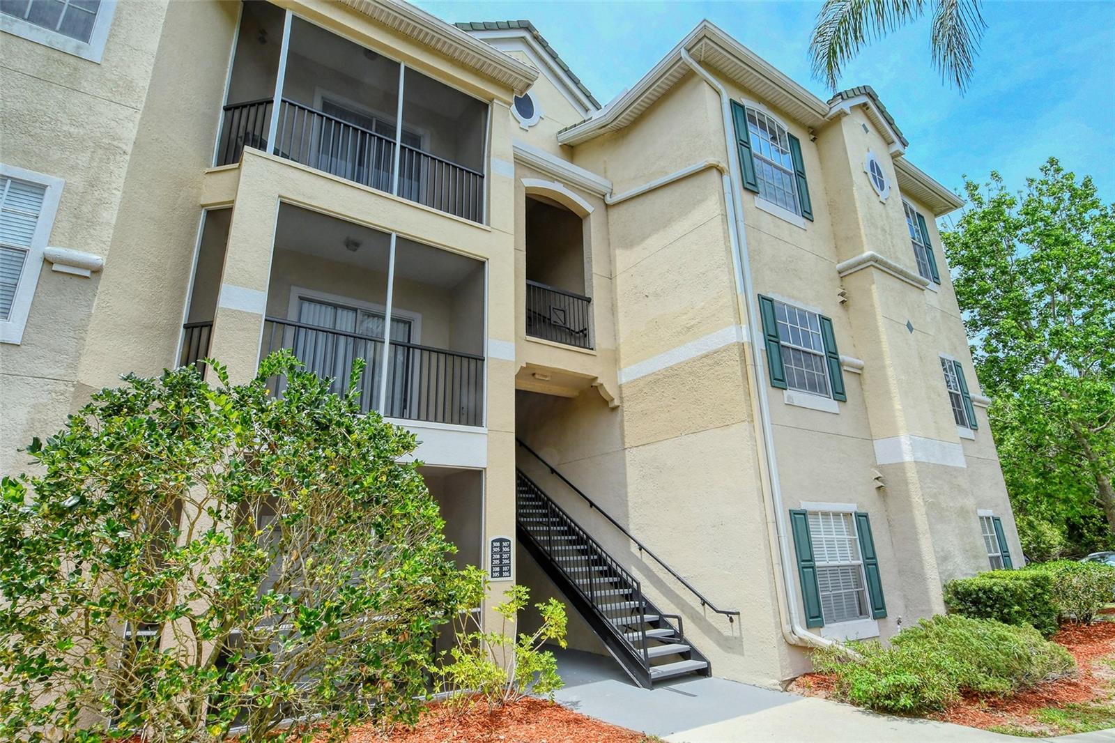 5160 Northridge Road 107 — photo