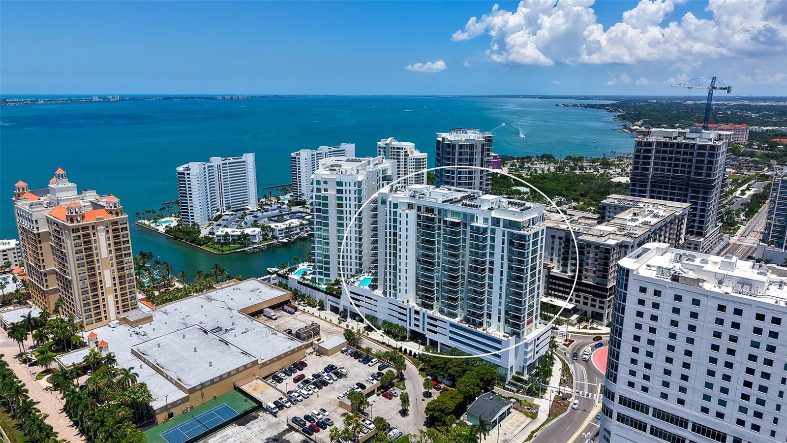301 Quay 1507 — photo