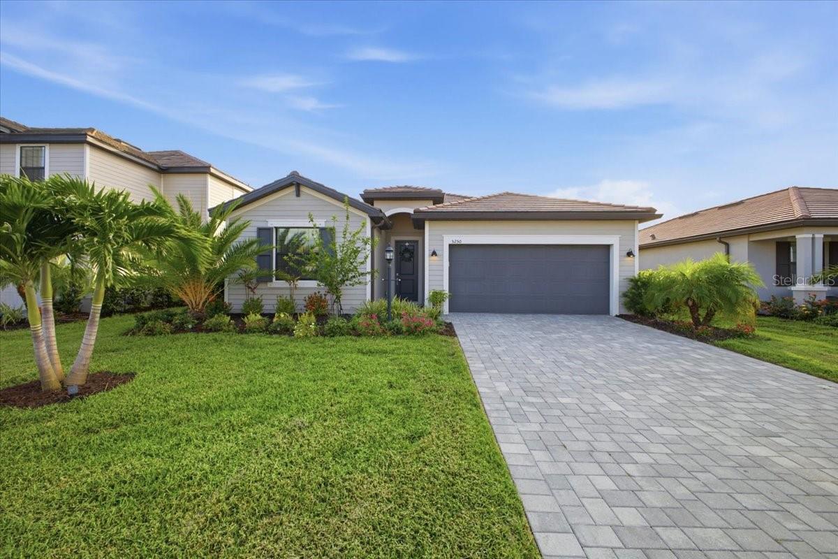 5250 Coral Reef Way — photo