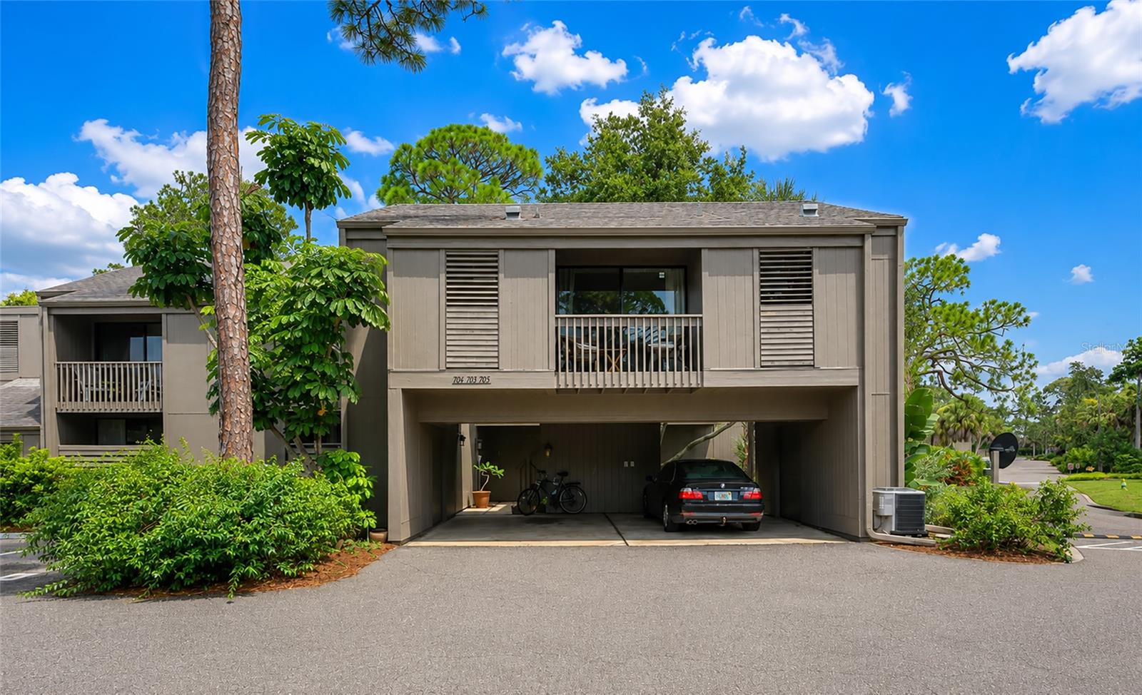 701 Pine Run Drive 701 — photo