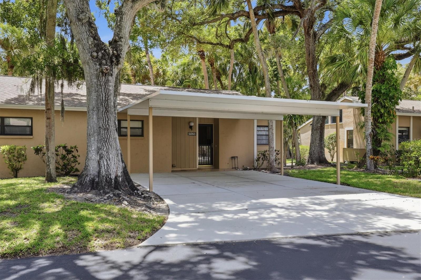 5063 Village Gardens Drive 9 — photo