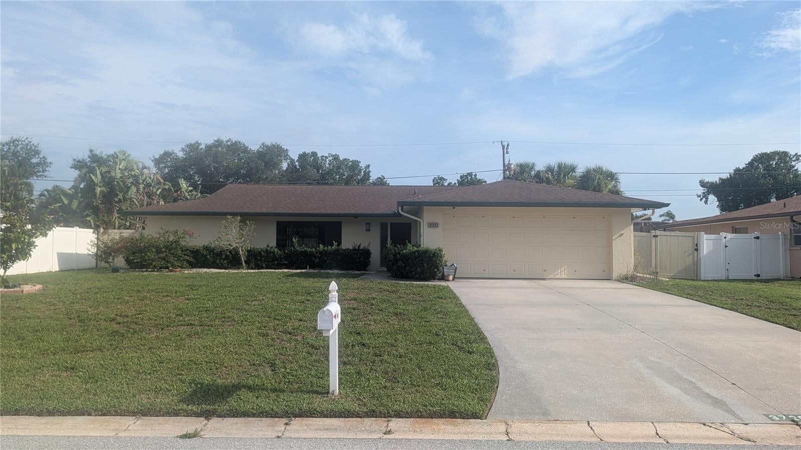 3720 Pin Oaks Street — photo