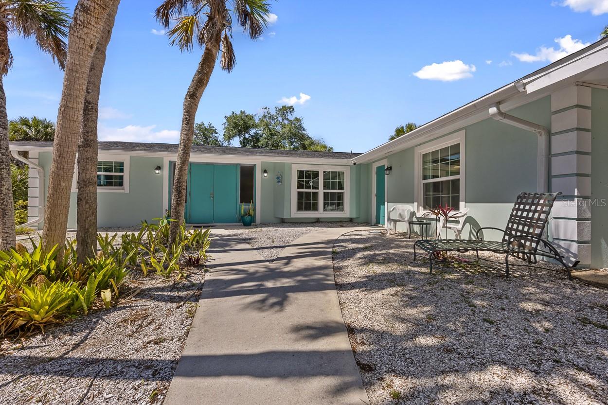 4055 Bay Oaks Circle — photo