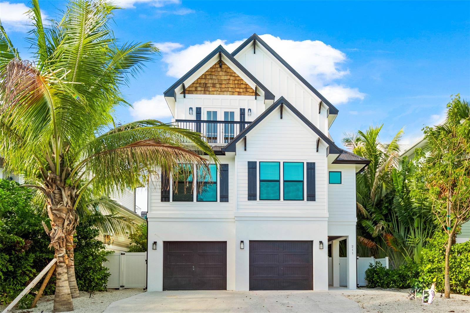 211 Grant Drive — photo