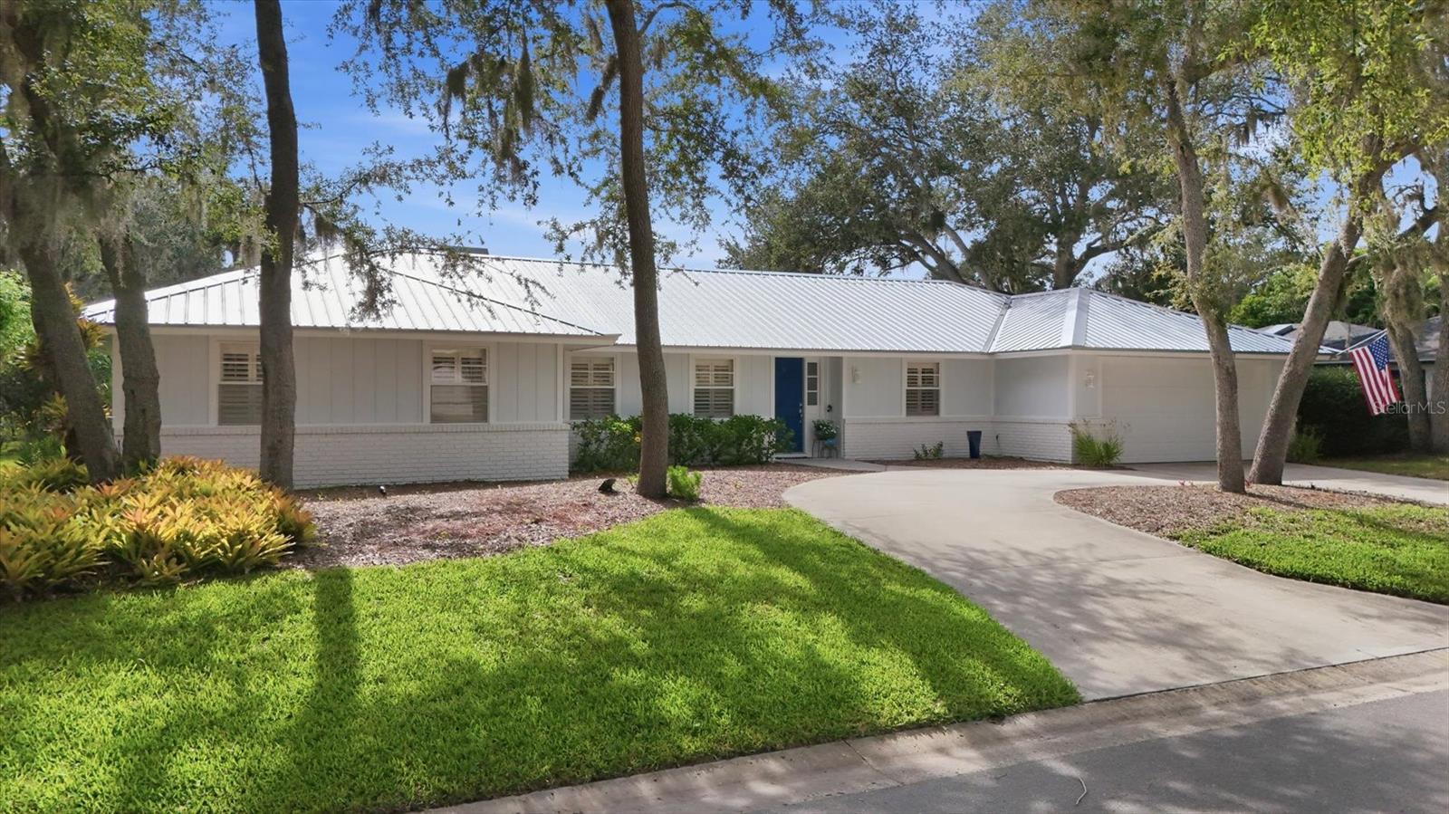 5505 Beneva Woods Circle — photo