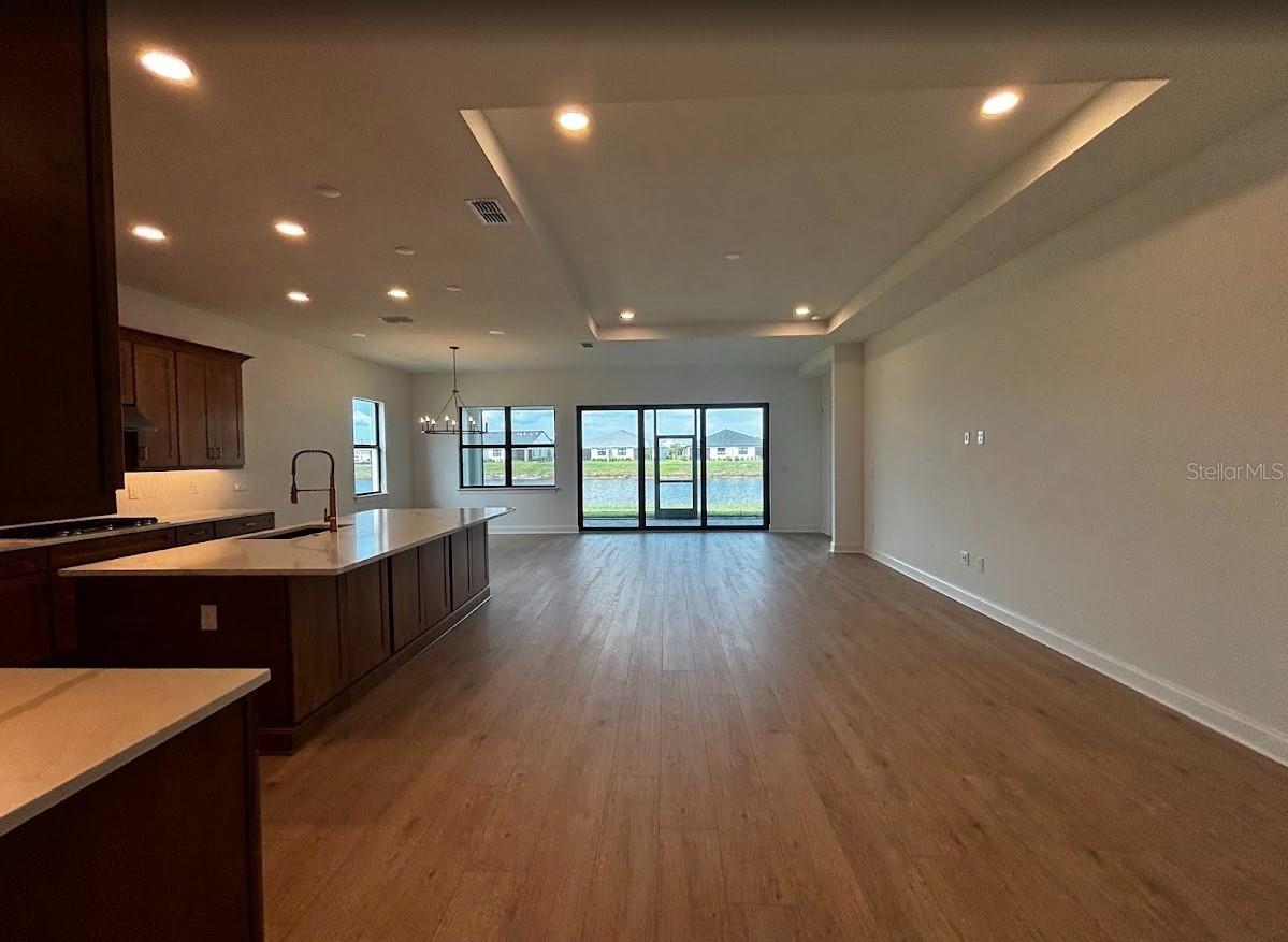 Home in APOLLO BEACH, FL 33572 — photo 2