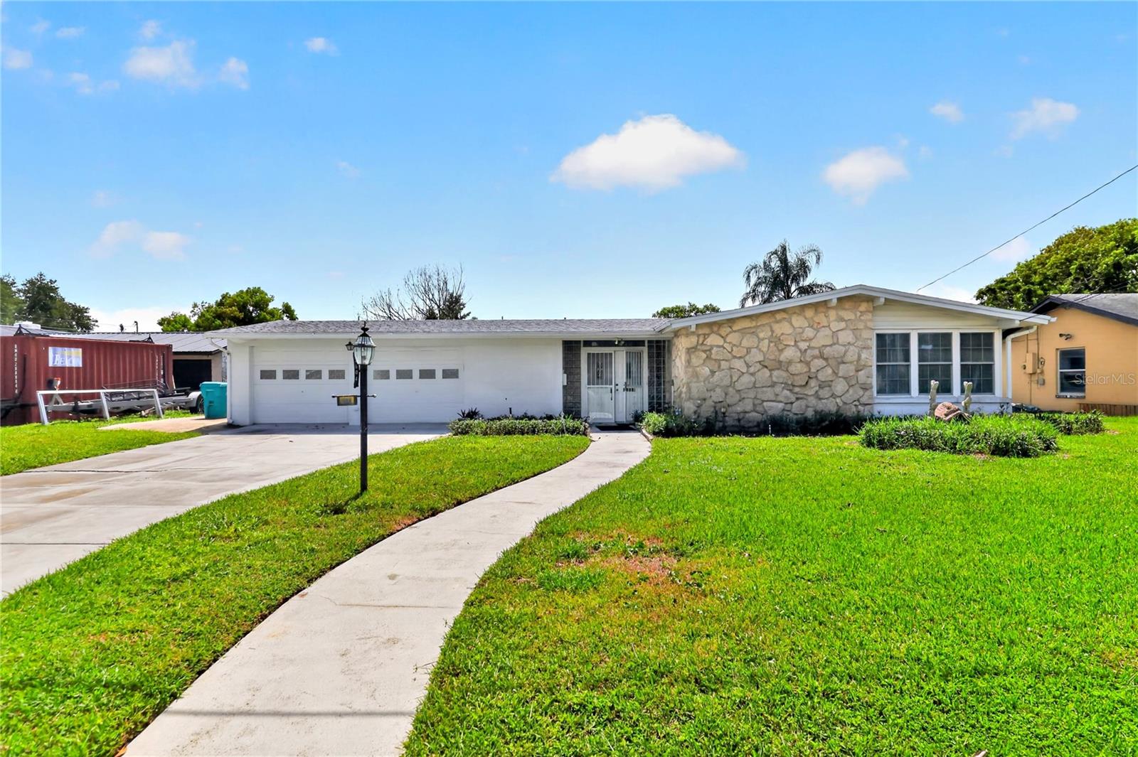 2604 Reef Court — photo