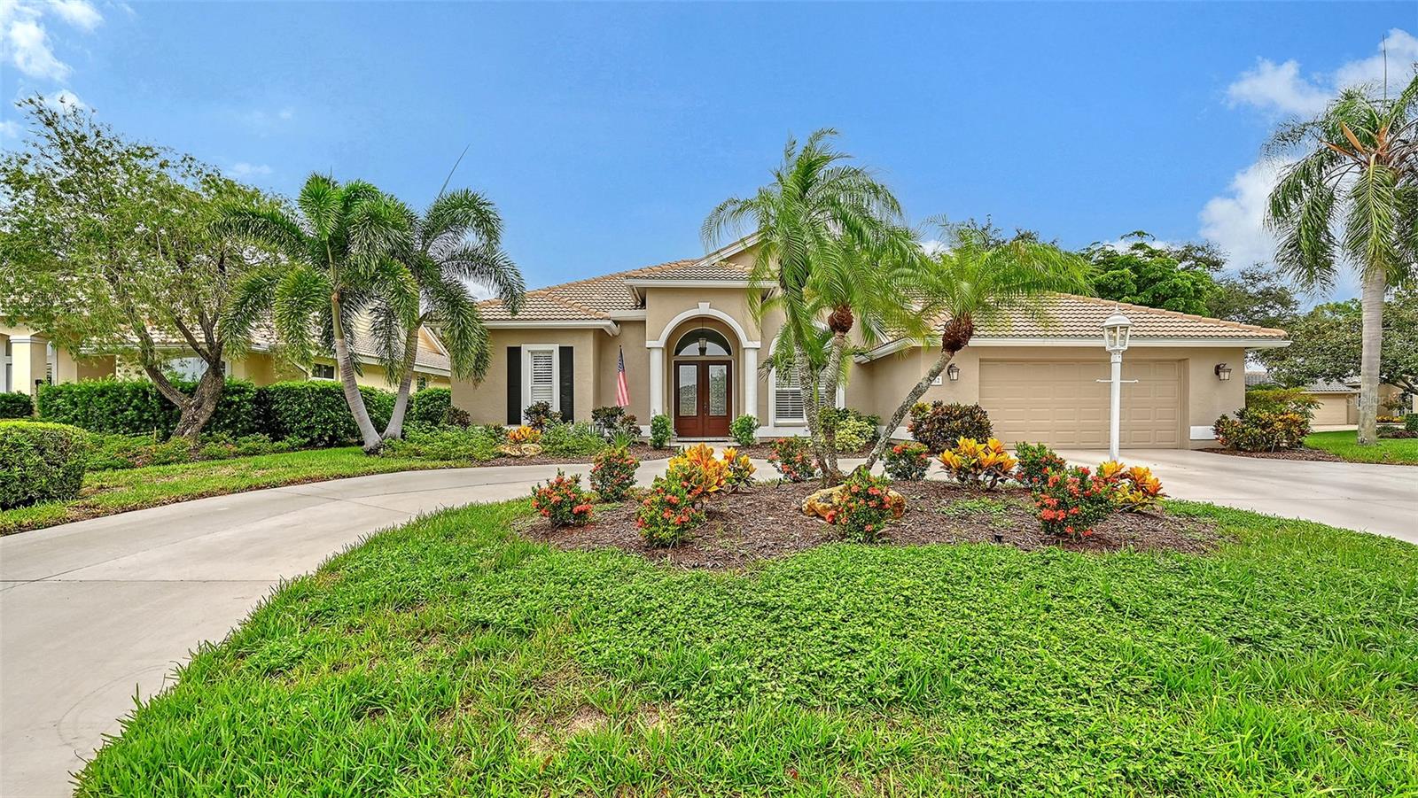 6682 Saint James Crossing — photo
