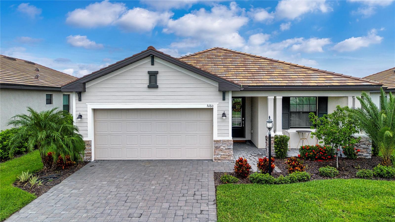 5160 Coral Reef Way — photo
