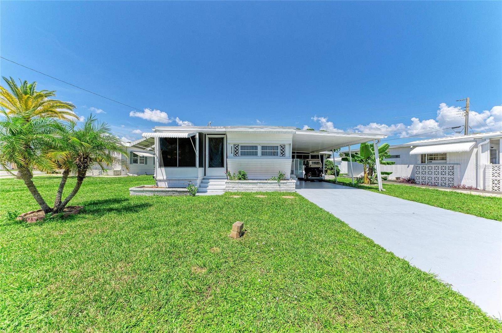4924 Oakland Hills Avenue — photo