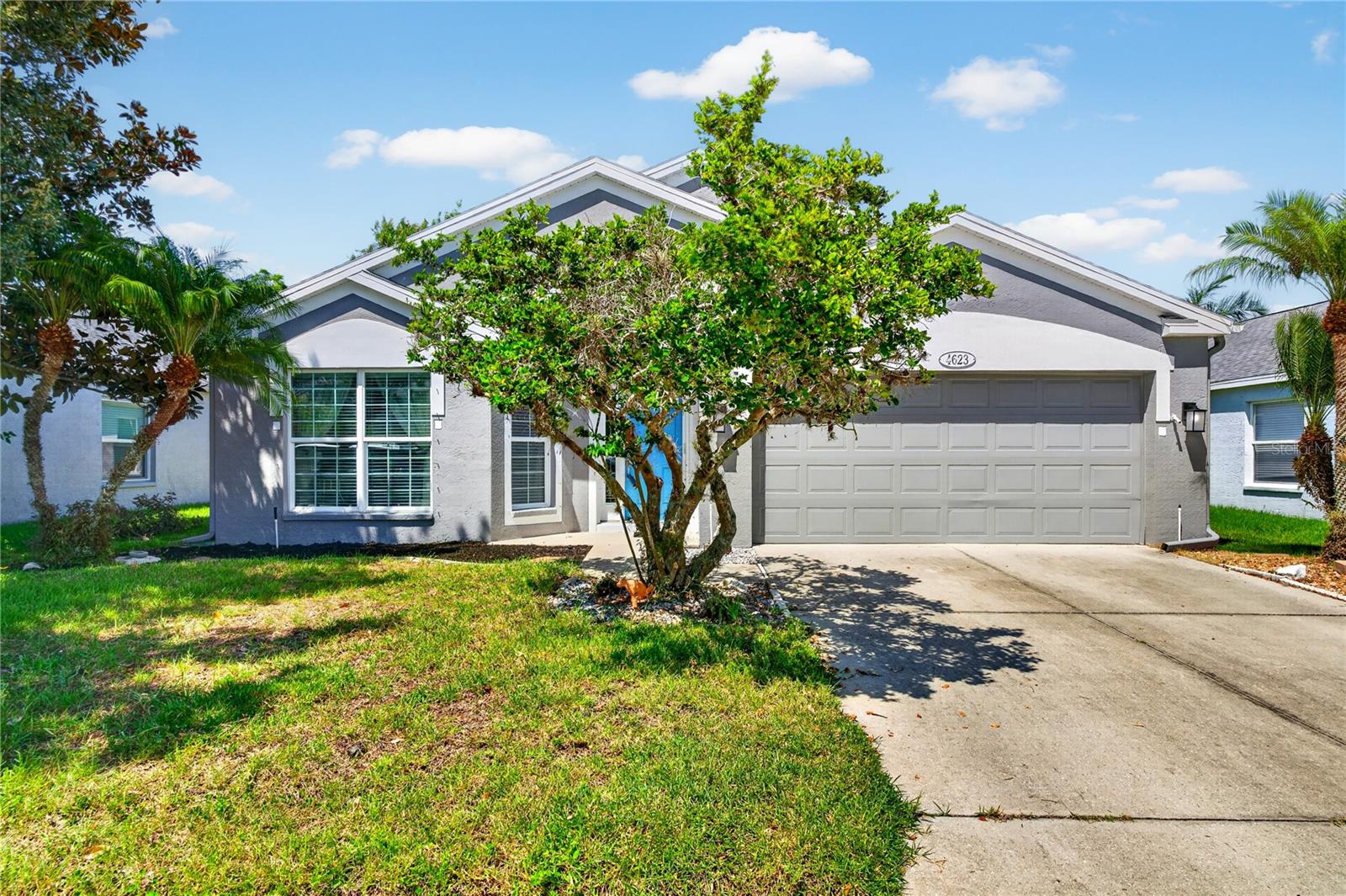 4623 Sanibel Way — photo