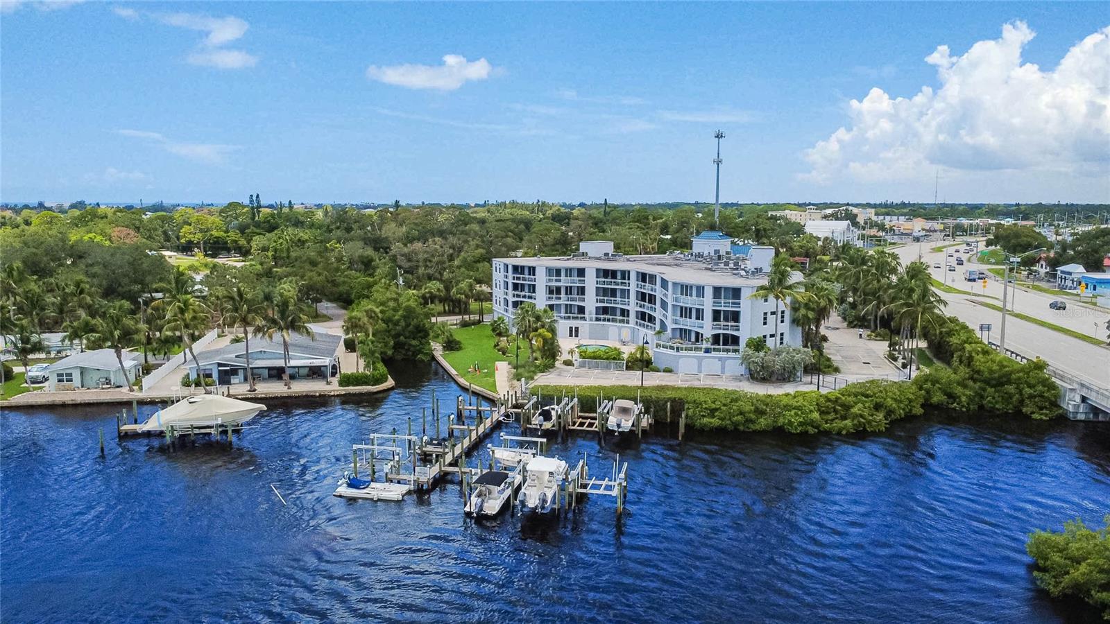516 Tamiami Trail S 306 — photo