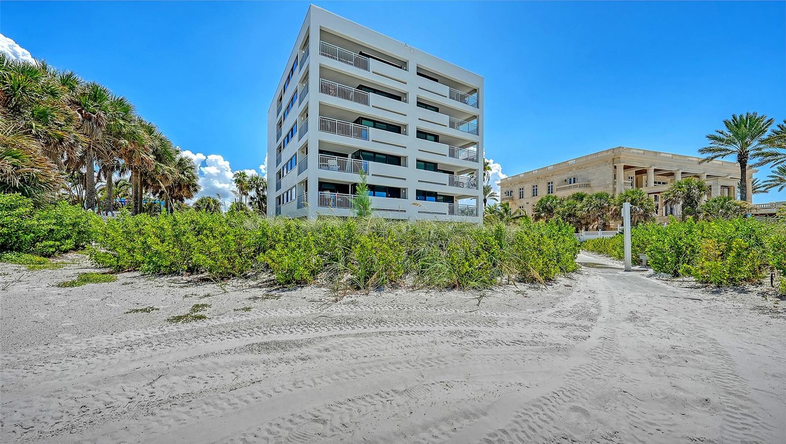 1001 Point of Rocks Road 310 — photo