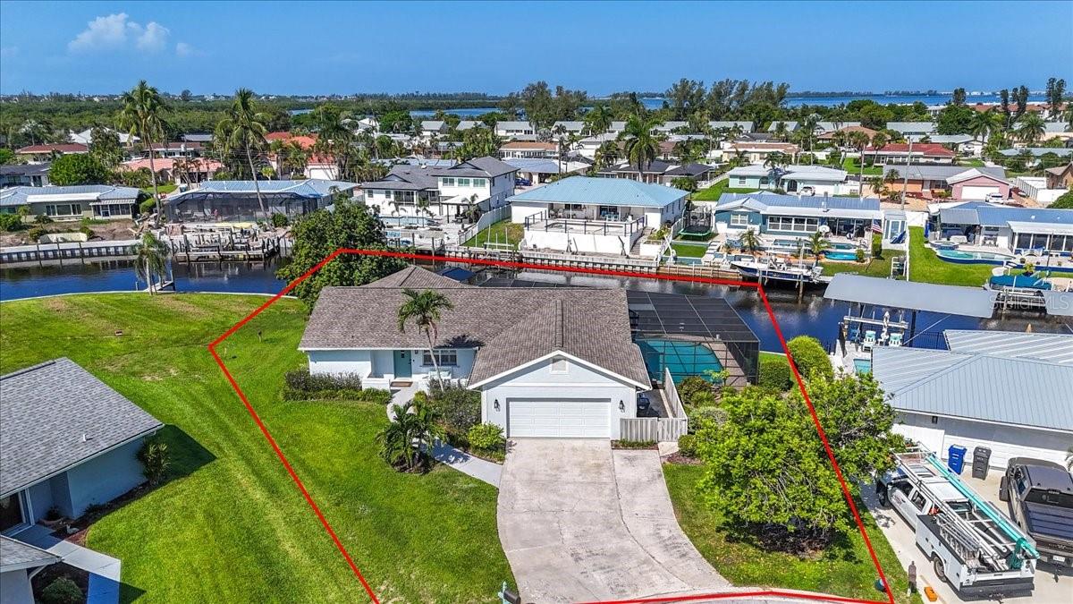 5016 Mangrove Point Road — photo