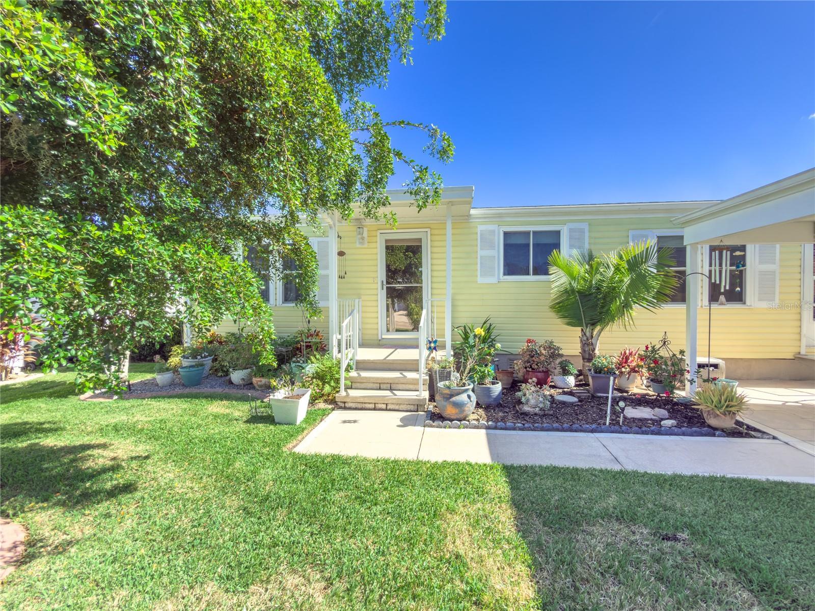 190 Nightingale Circle — photo