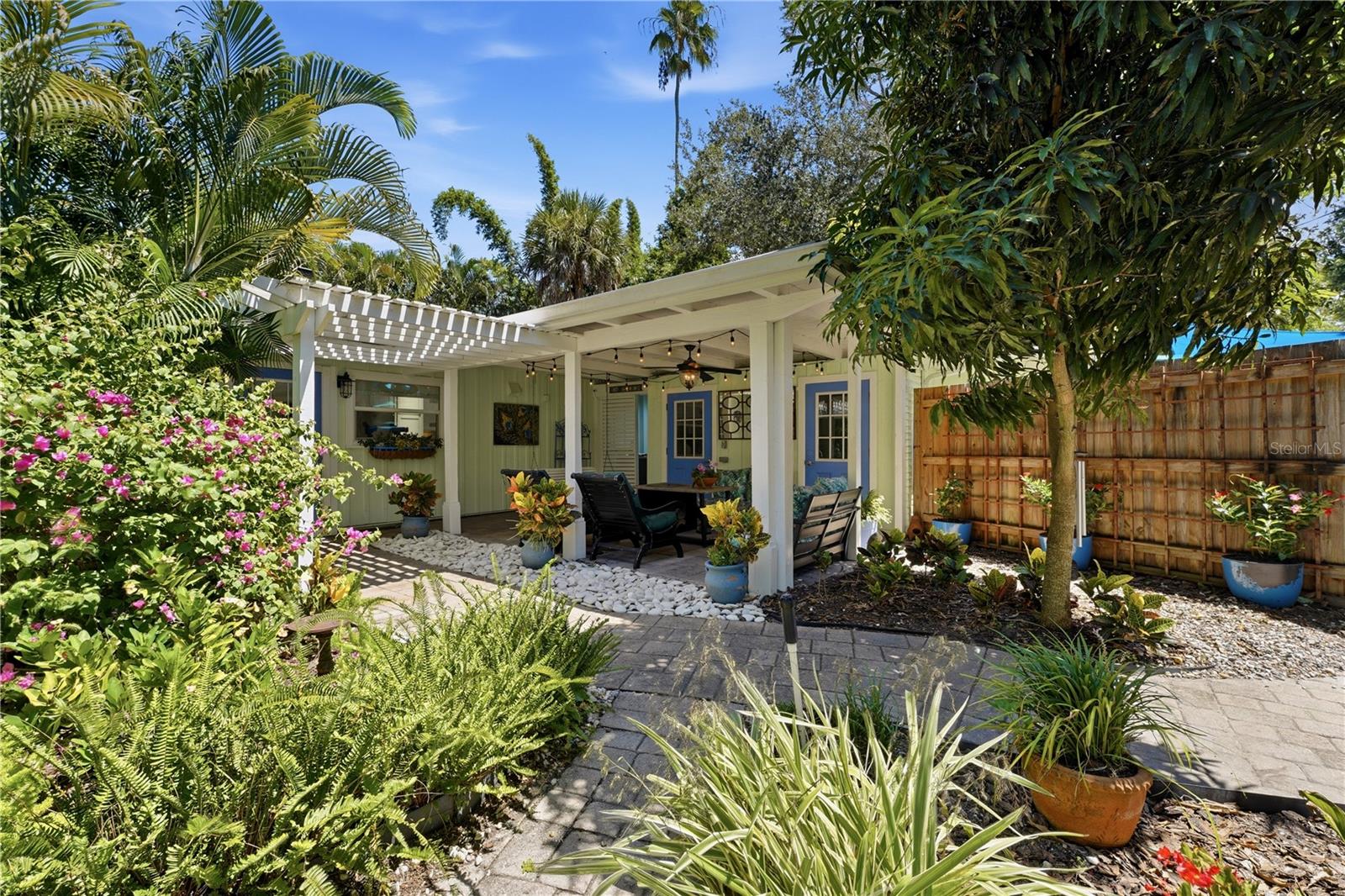 3424 Old Oak Drive — photo