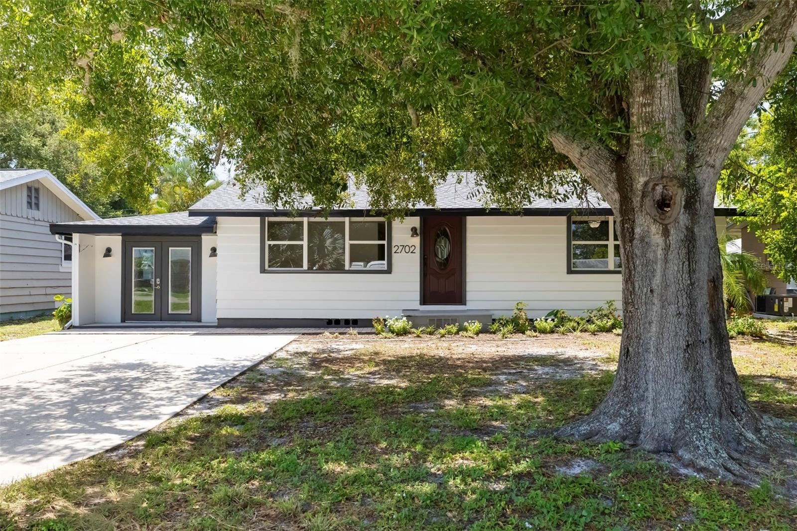 2702 Grand Cayman Street — photo