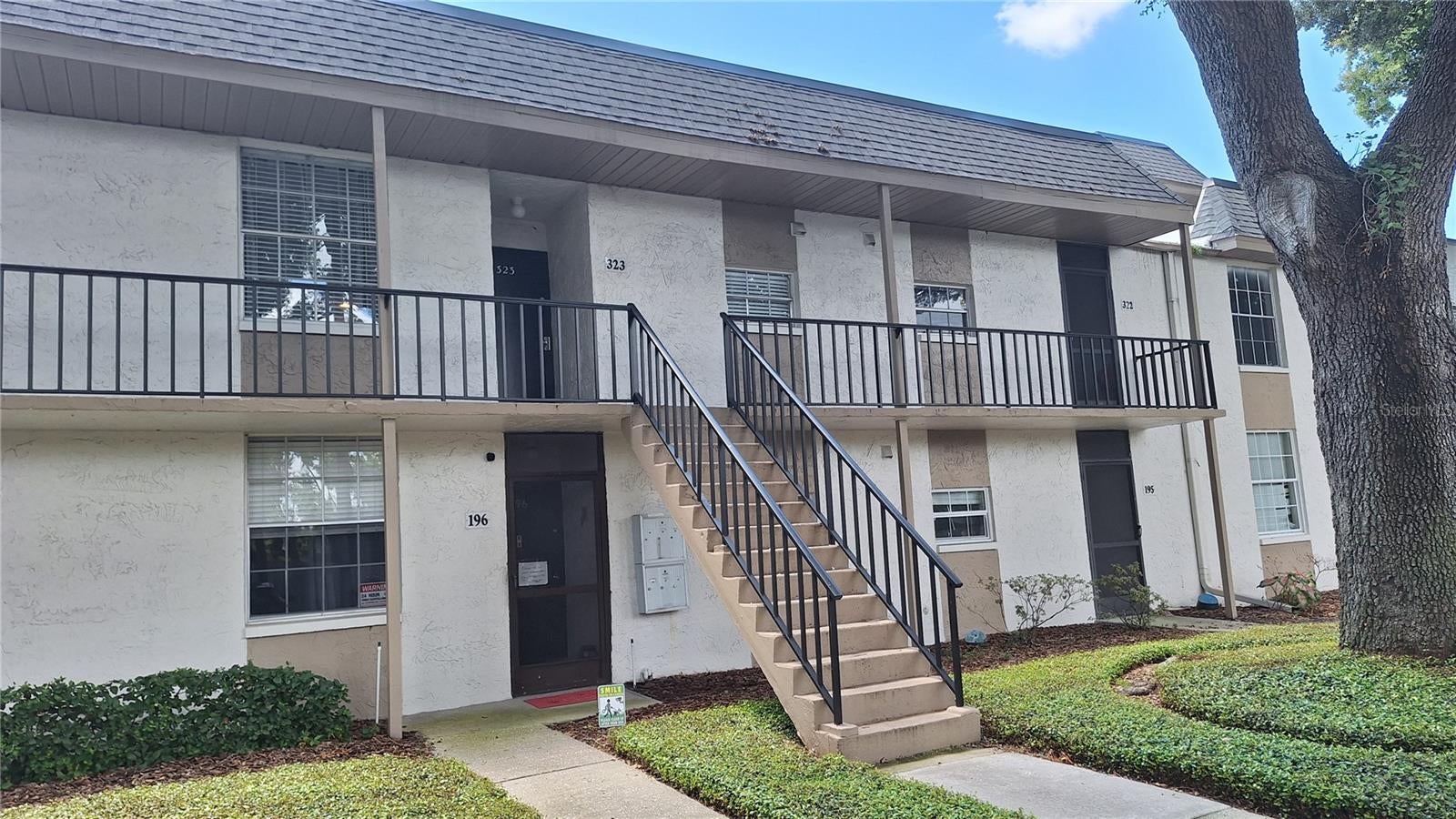 809 Russell Lane 323 — photo