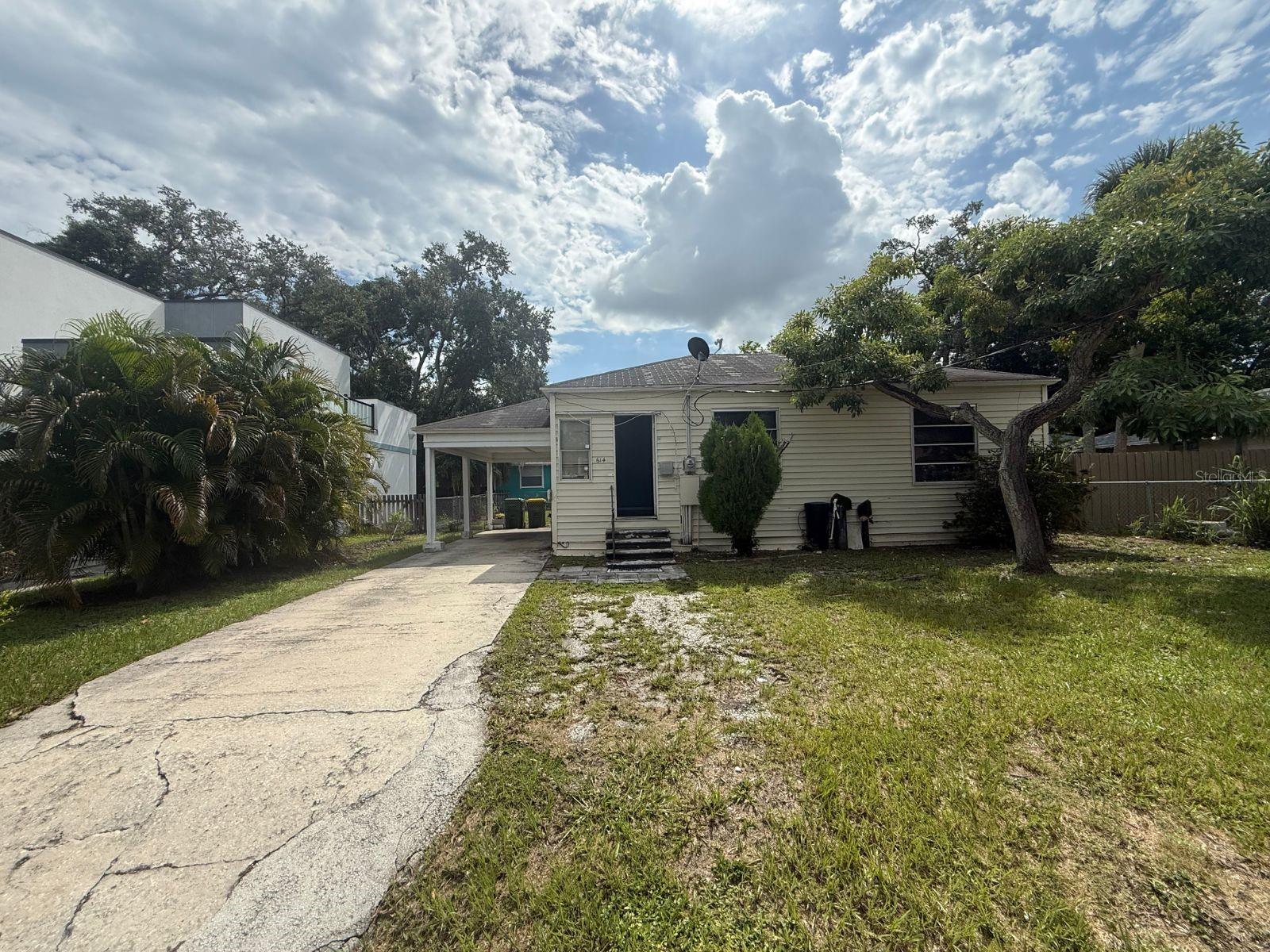 614 N Osprey Avenue — photo