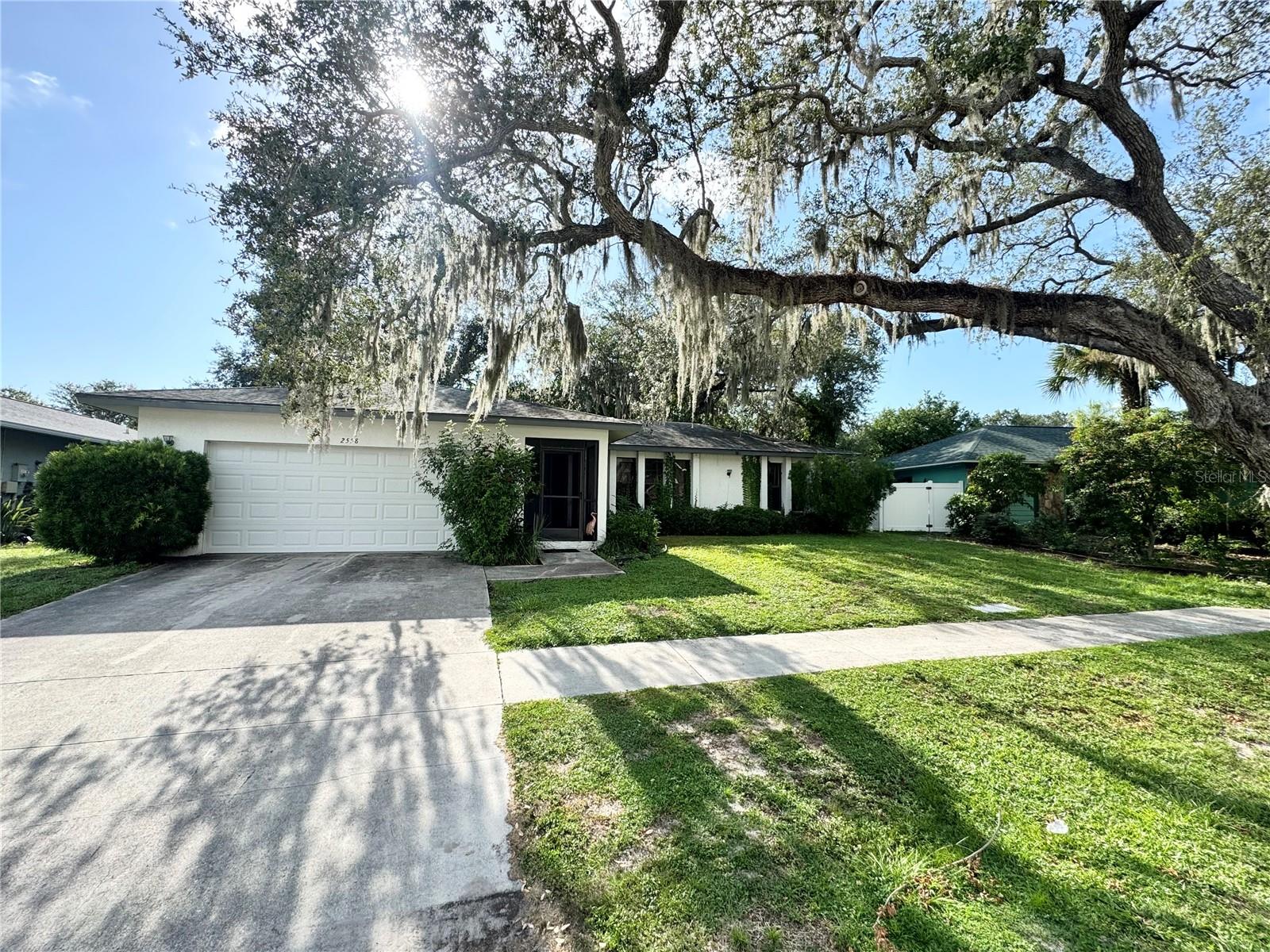 2558 Wood Oak Drive — photo