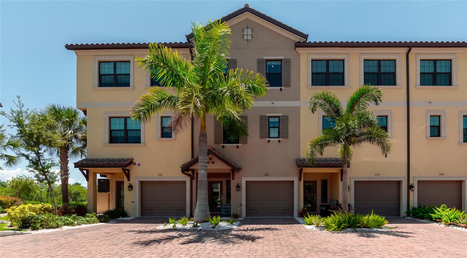 5589 Cannes Circle 4-102 — photo