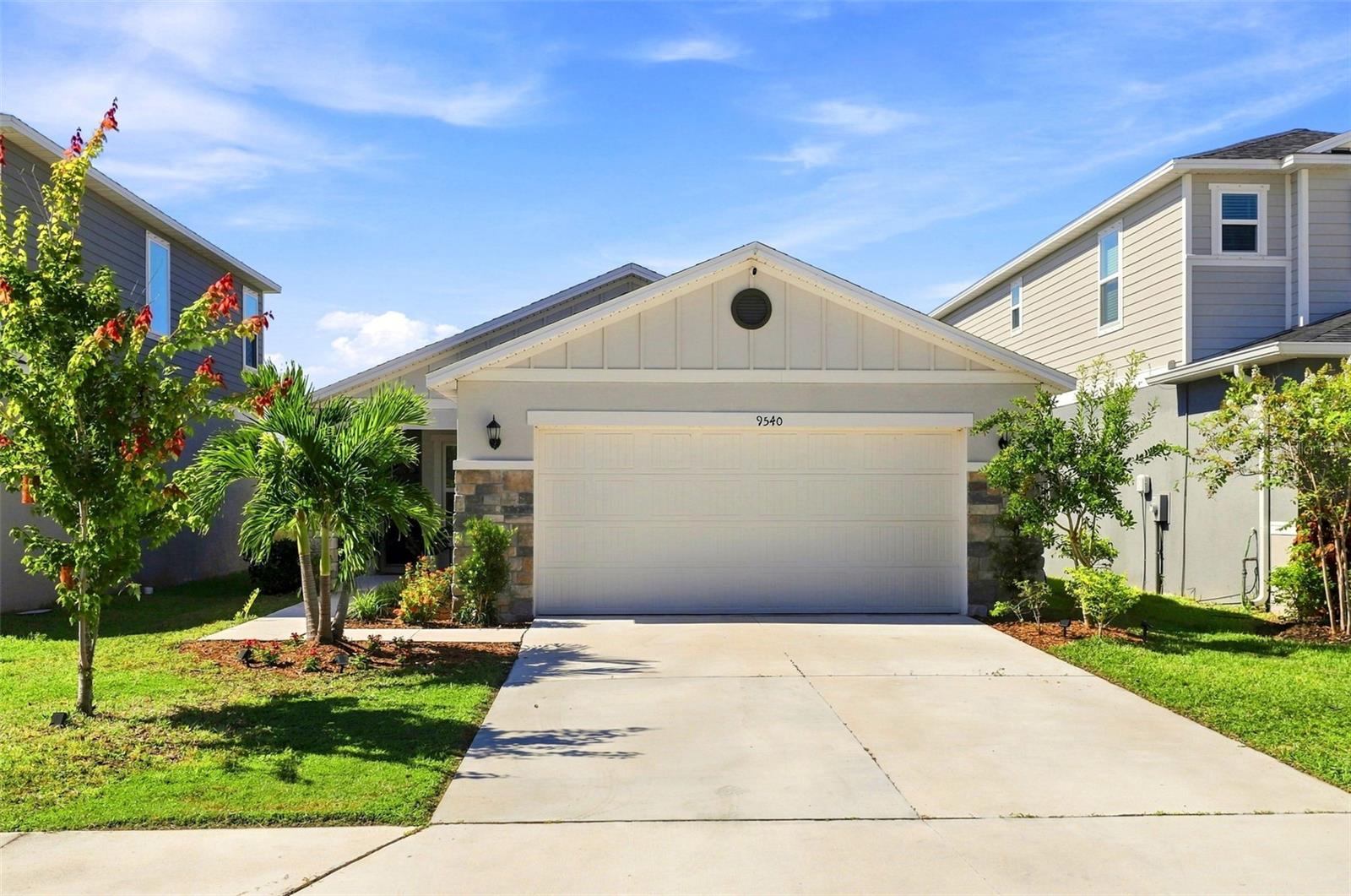 9540 Sandy Bluffs Circle — photo
