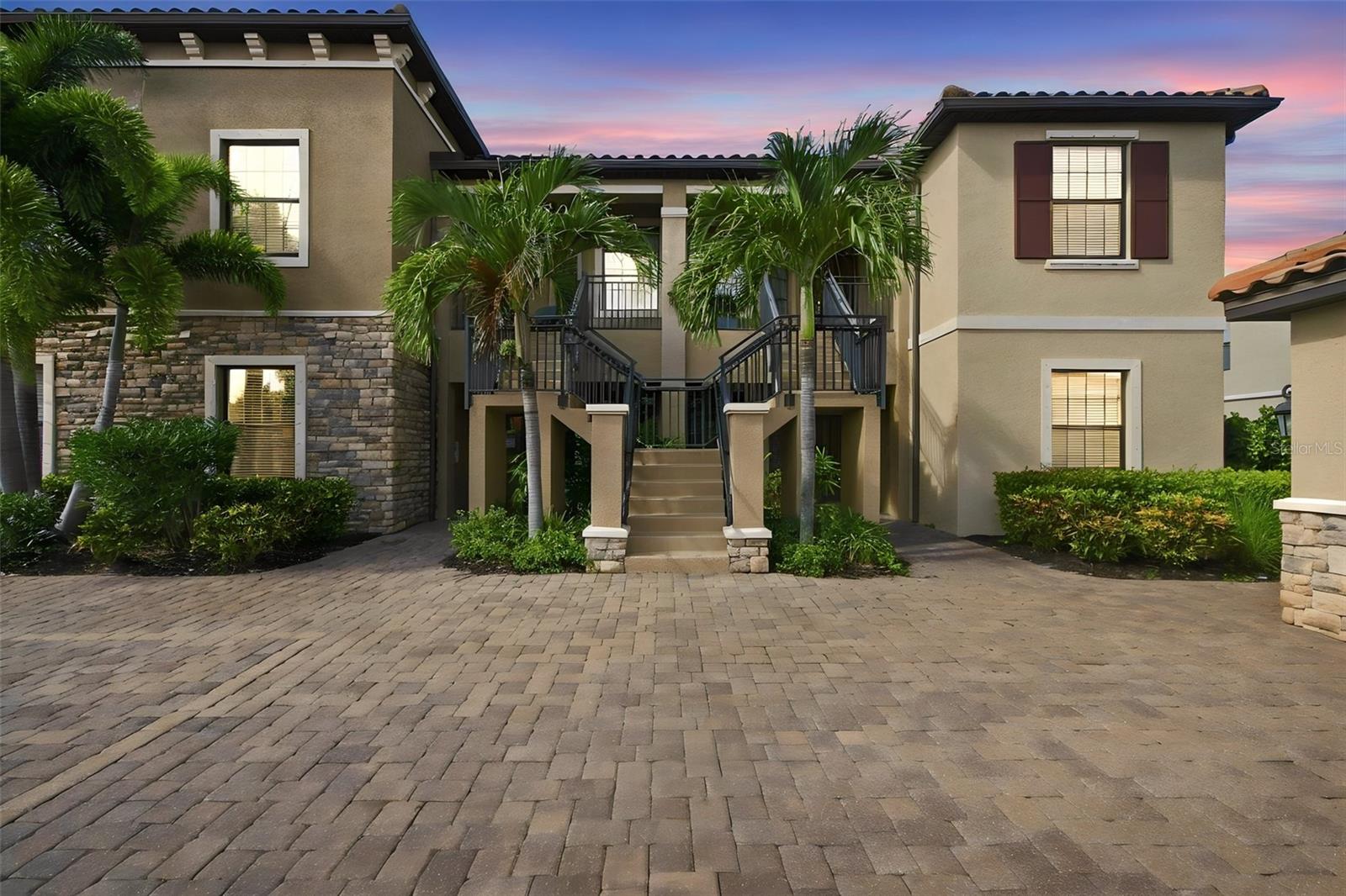 13608 Messina Loop 103 — photo