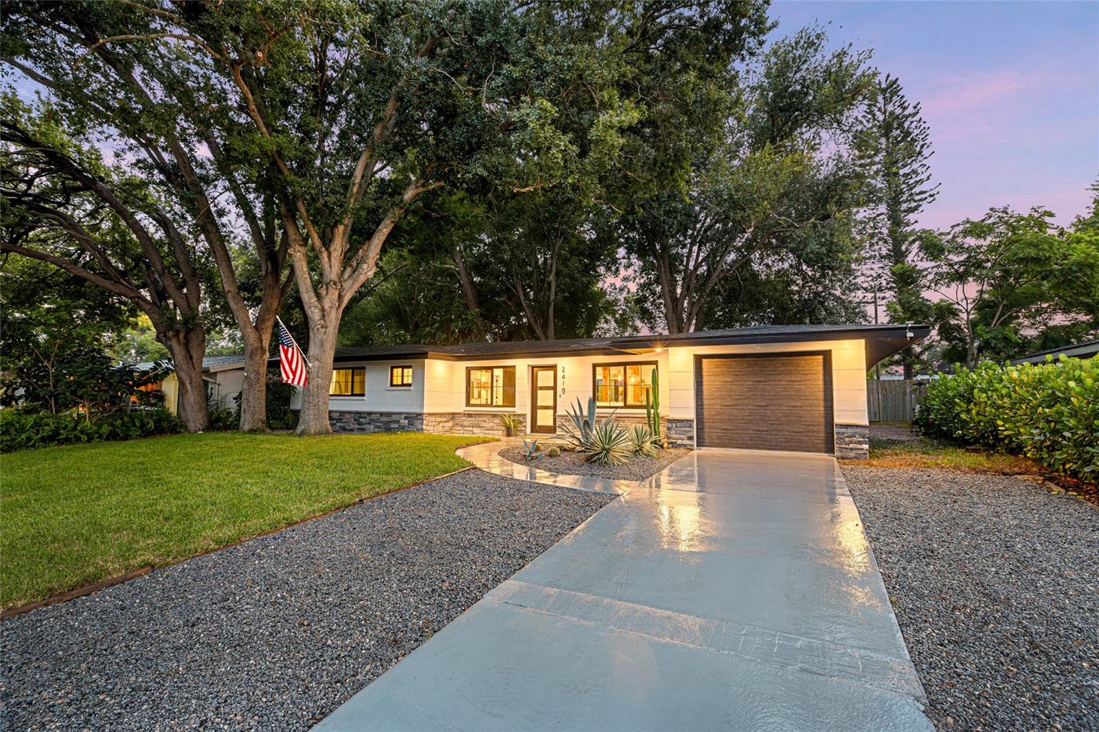 2410 Valencia Drive — photo