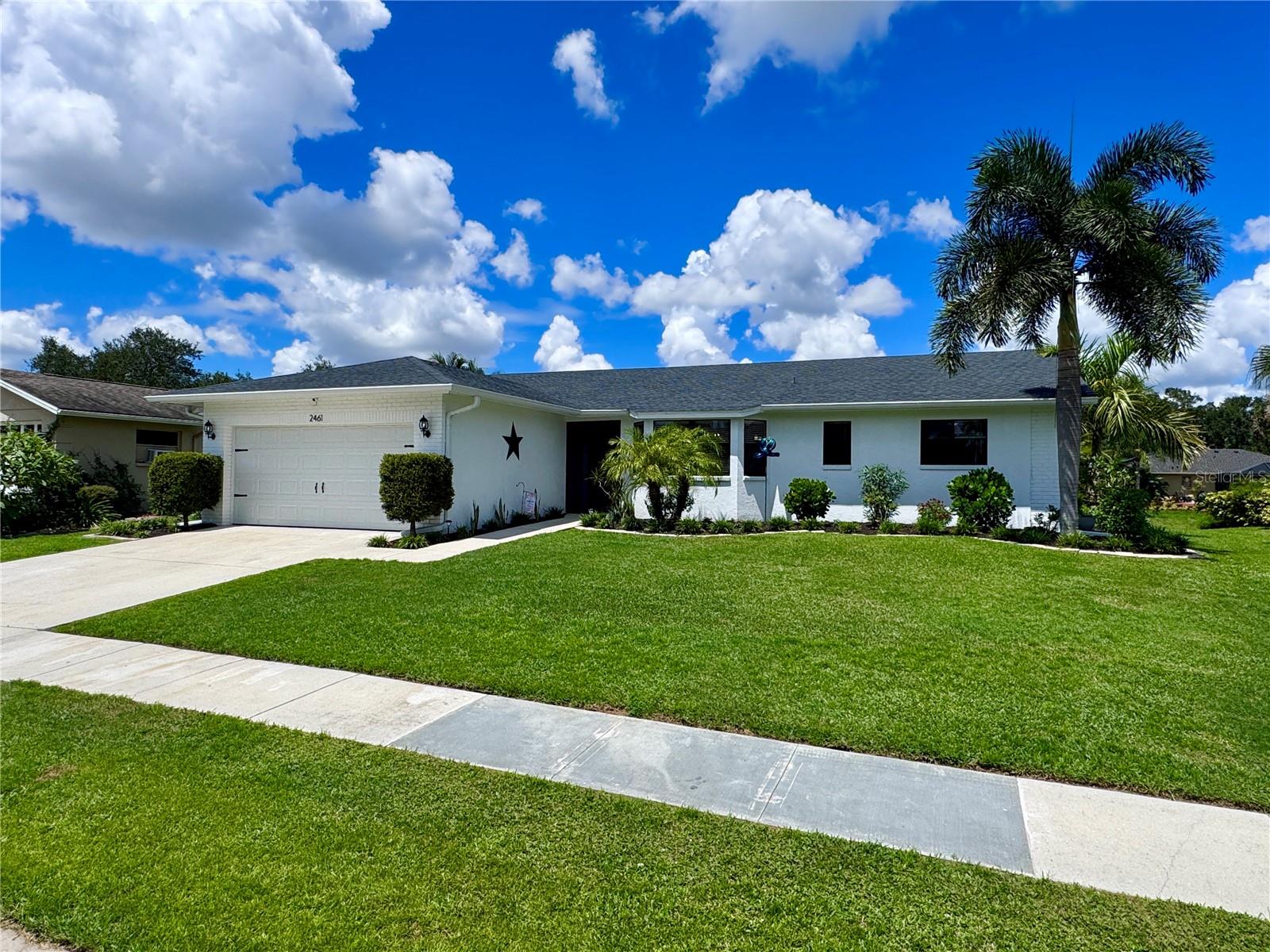2461 Gold Oak Court E — photo