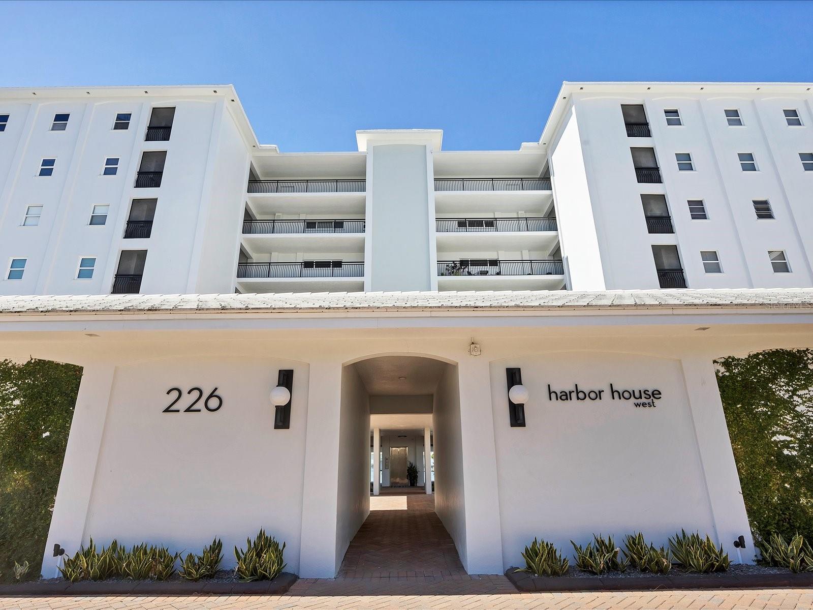 226 Golden Gate Point 44 — photo